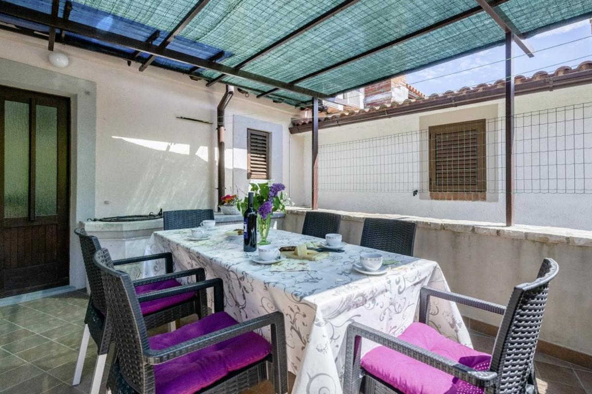 Marina Plomin In Plomin - Haus Fuer 6 Personen Villa Exterior photo
